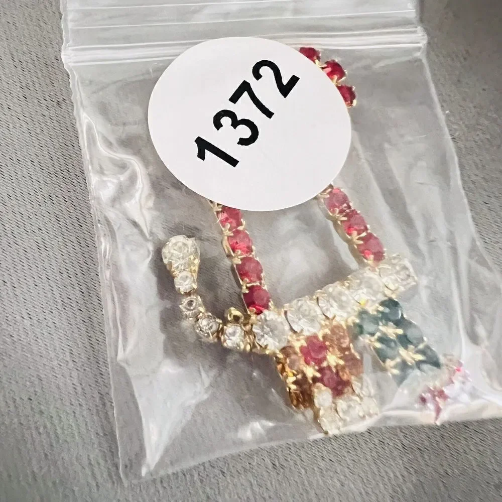 Vintage Christmas Brooch Holiday Stocking Prongs Rhinestones Gifts Boxes 1372